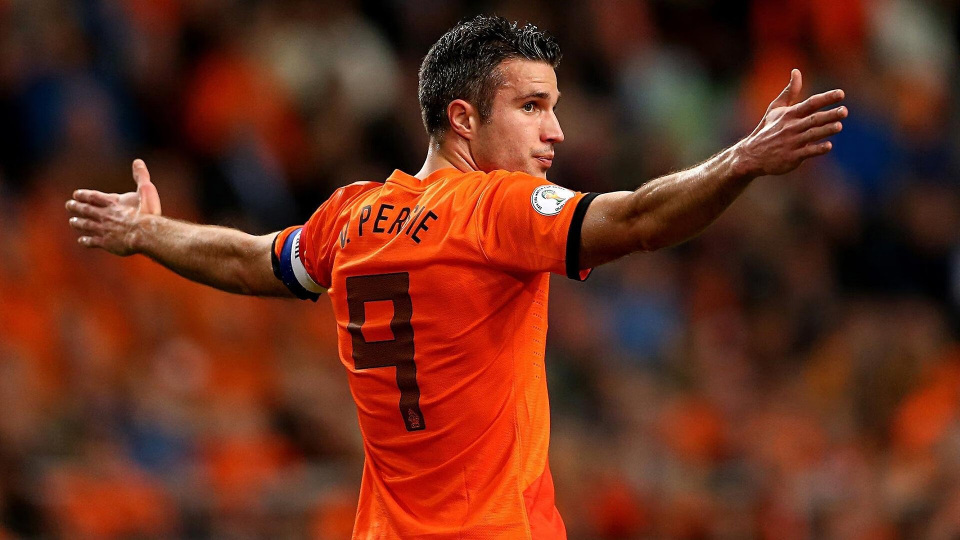 阿尔阿赫利季中引援助力球队，阿尔及利亚阿赫兰