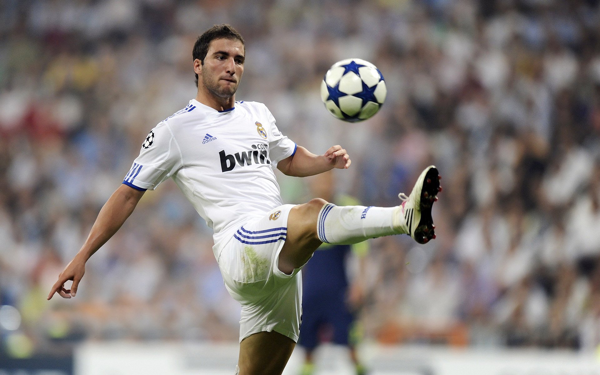 马赛夺得法国杯，球队士气高涨，马赛法甲冠军