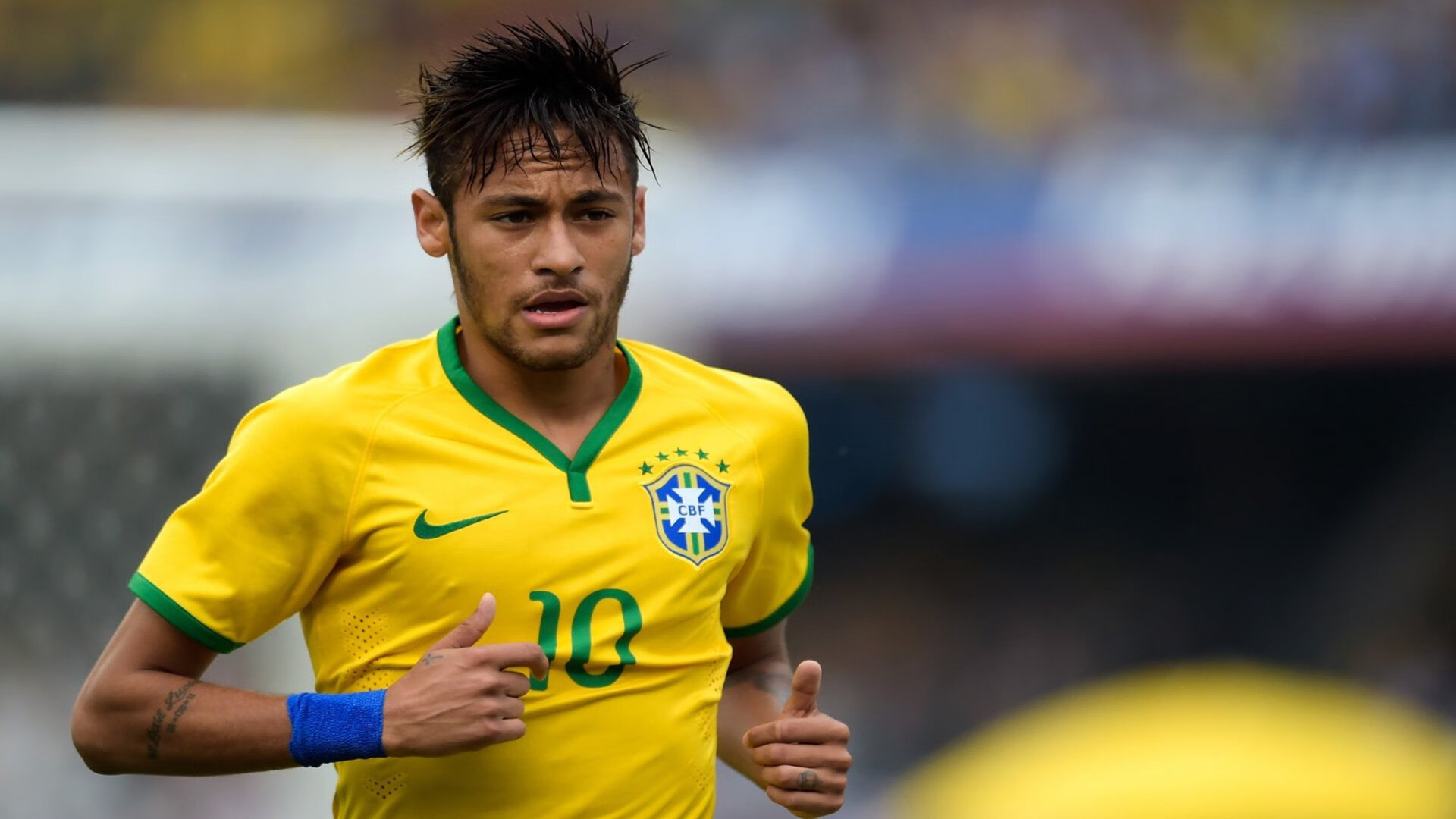 法甲球队VAR判罚语义处理系统的优化策略探讨，足球var裁判有几个