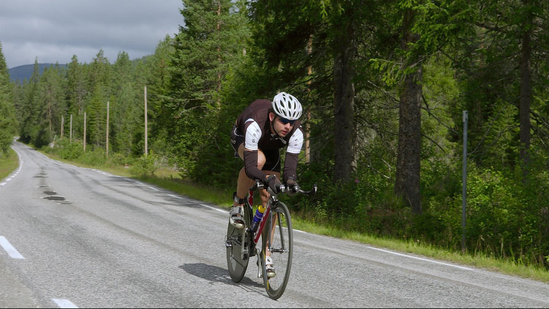 青少年裁判员“实战+理论”双轨培养体系逐步实现行业标准化，青少年足球裁判员培训